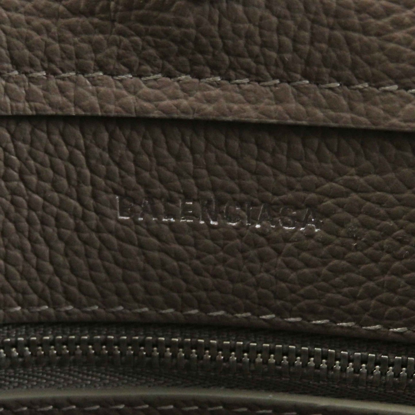 BALENCIAGA 2020s Everyday XS North South 2020s Tote Bag in Brown Leather – Designed by Demna Gvasalia 100% Authentic Pre-Owned Near New✨condition