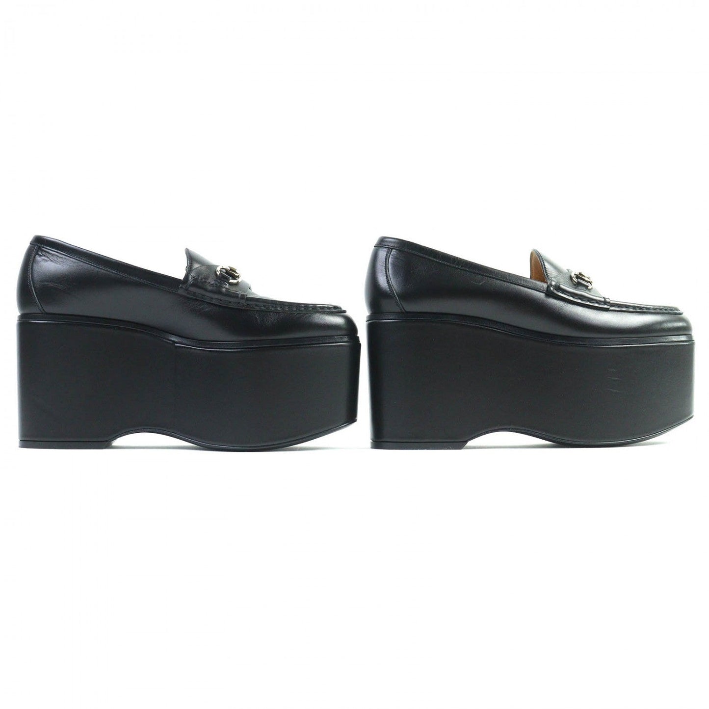 GUCCI Loafers
Designer / Year: Alessandro Michele – 2022 Collection 100% Authentic Pre-Owned S Rank Like✨New✨