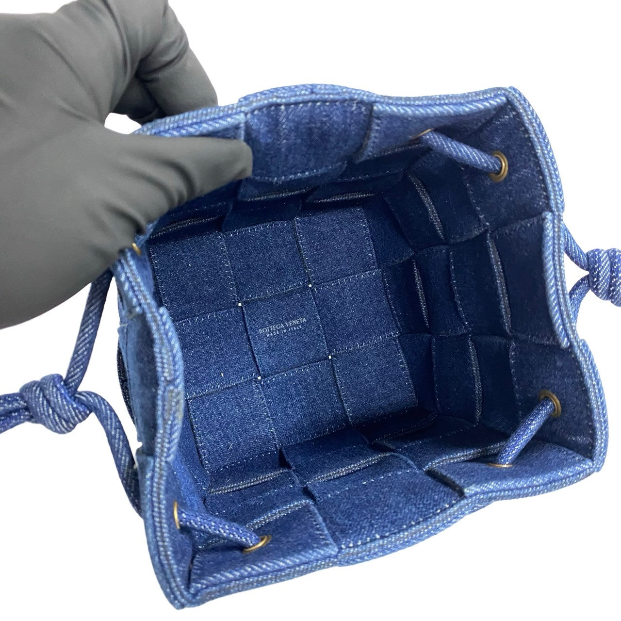 Bottega Veneta Small Cassette Bucket in Blue Denim ā Resort 2021, Designed by Daniel Lee, 100% Authentic Pre-Owned