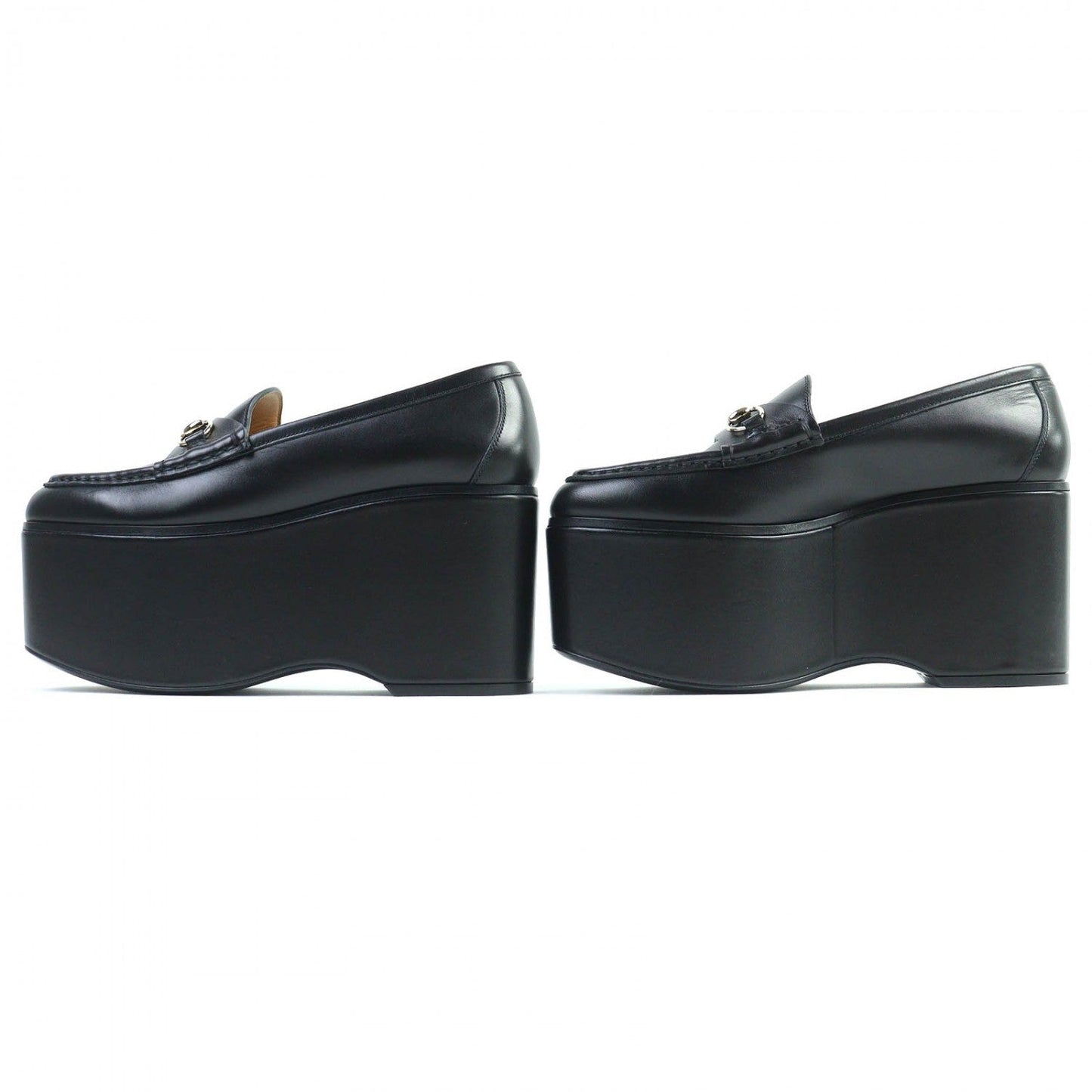 GUCCI Loafers
Designer / Year: Alessandro Michele – 2022 Collection 100% Authentic Pre-Owned S Rank Like✨New✨