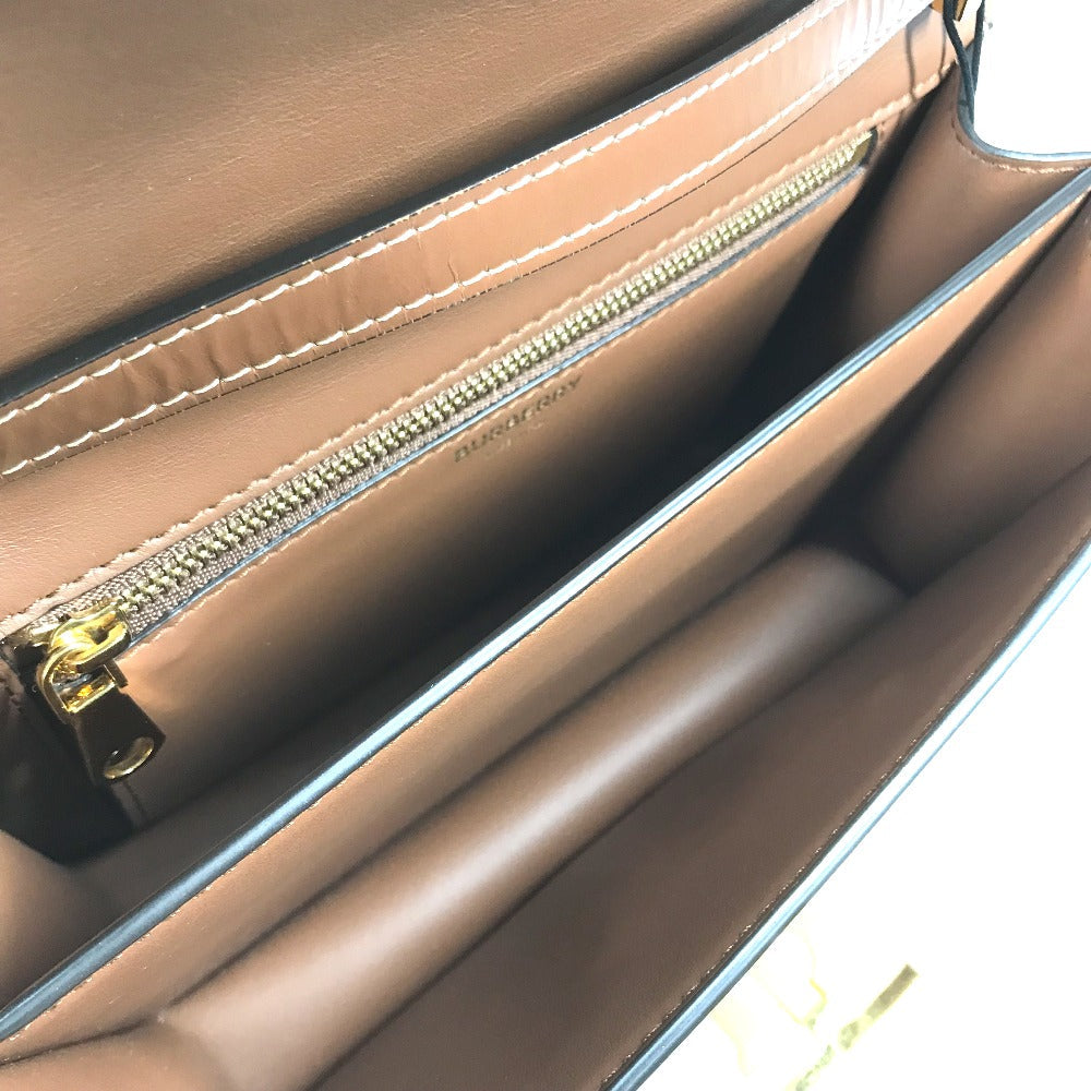 Burberry – TB Shoulder Bag / 2-Way Clutch – by Thomas Burberry – 100% Authentic ✨Excellent, barely used Pre-Owned condition.