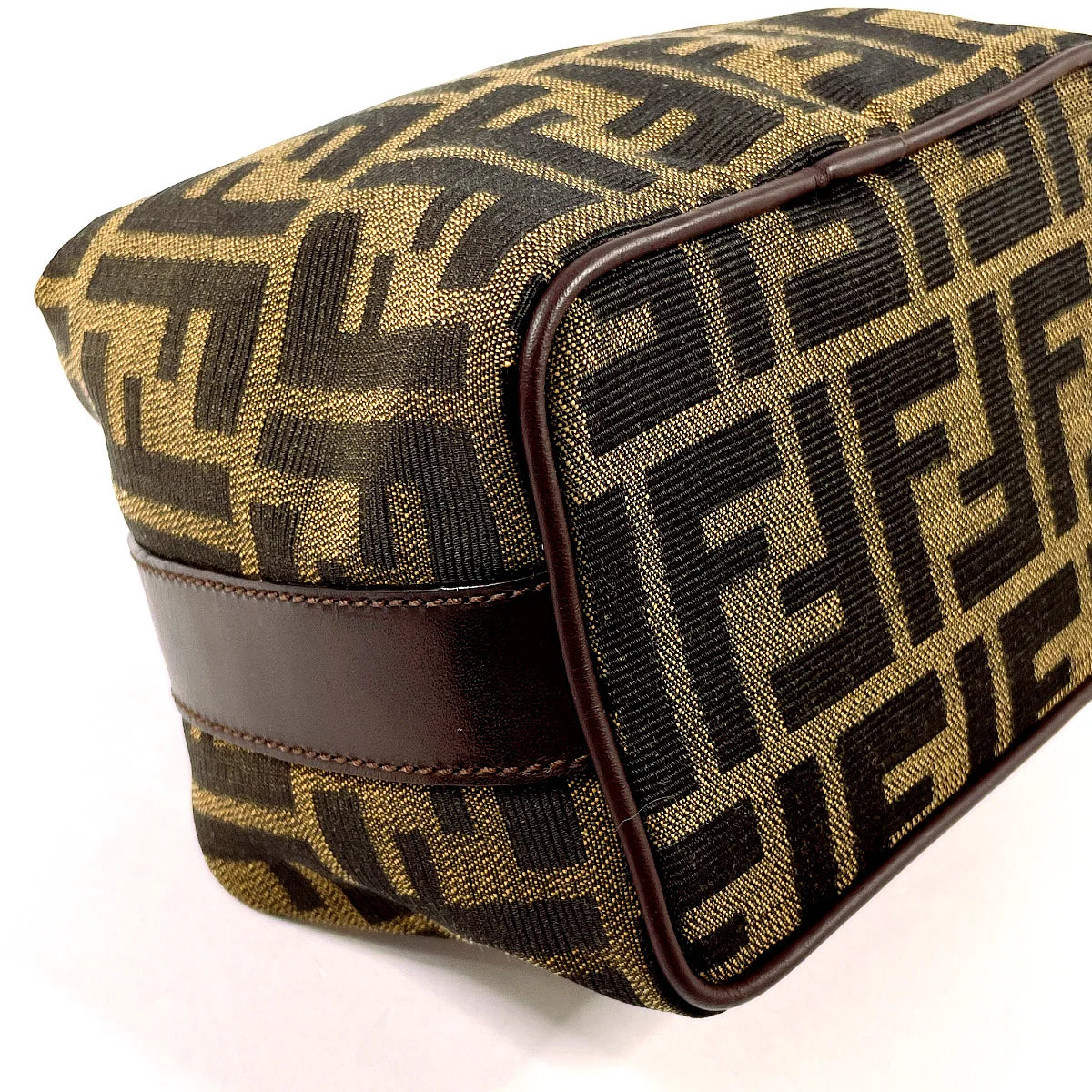 FENDI Zucca Vanity Bag by Silvia Venturini Fendi Circa 1999–2003 – 100% Authentic Pre-Owned Condition – A Rank ✨Very Good