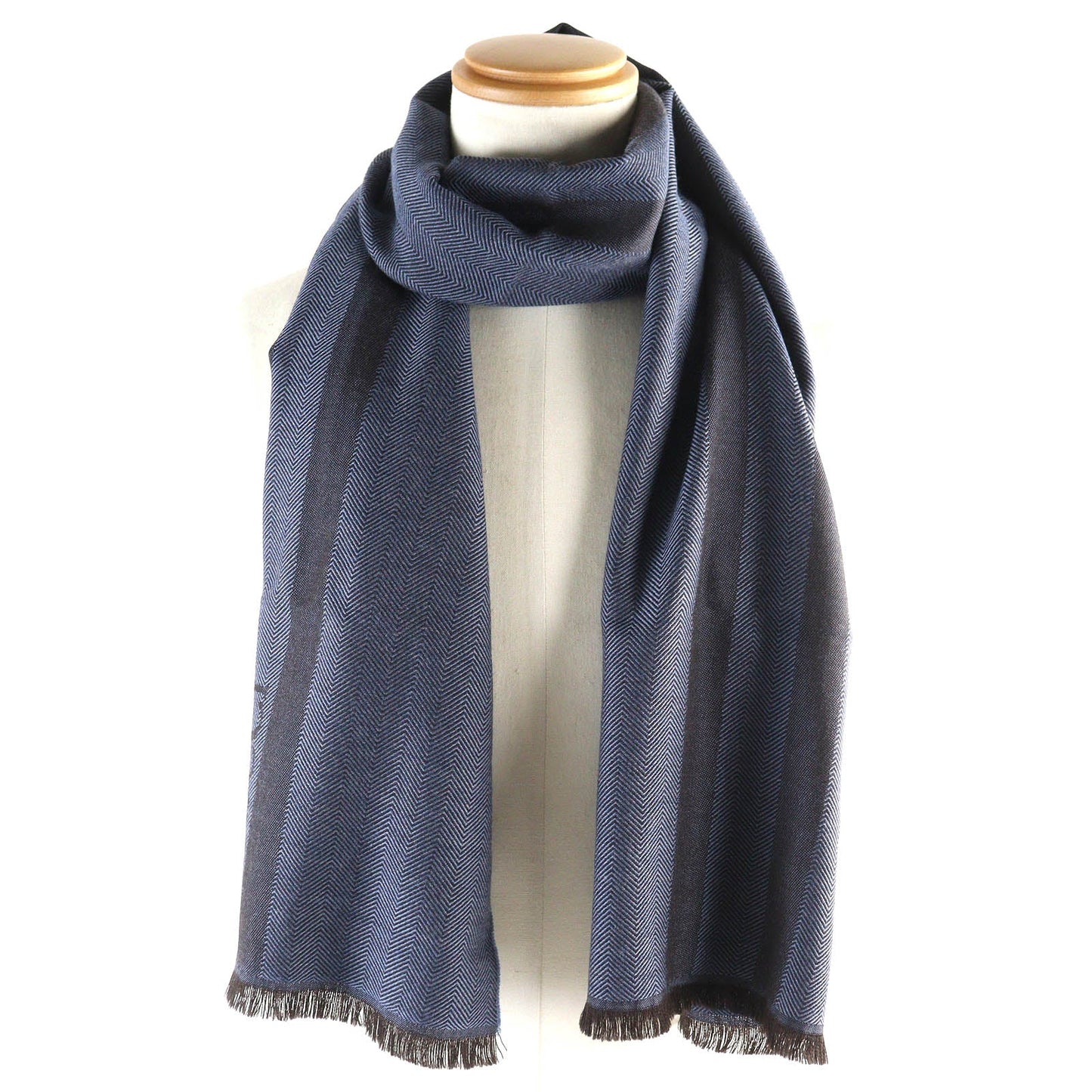 Gucci Scarf wool Navy mens 100% Authentic ✨Excellent Pre Owned Hardly Used