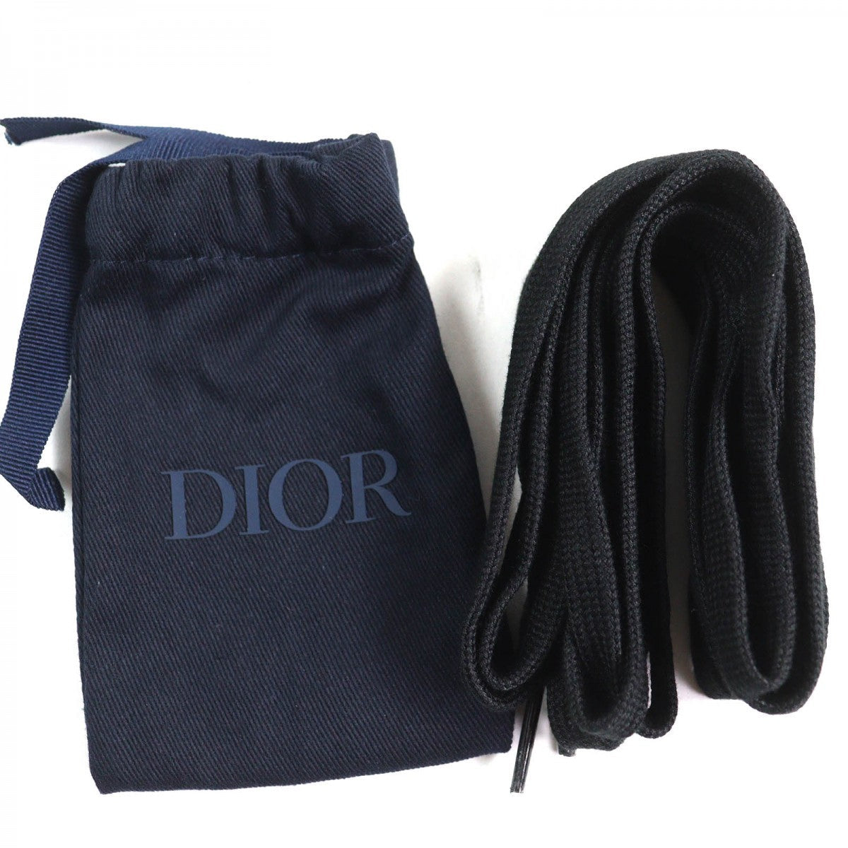 Dior Homme – High Cut Sneakers Dior Oblique – 2021 – 100% Authentic Pre-Owned
✨ Unused / Like New Condition