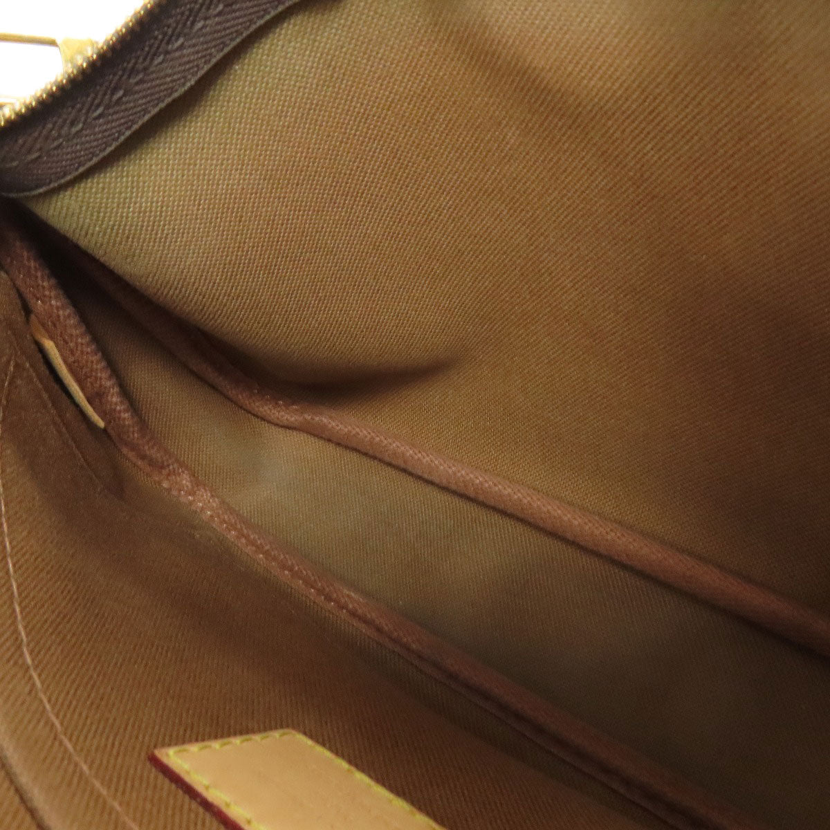 Louis Vuitton Multi Pochette Accessoires 100% Authentic ✨Excellent Pre-Owned Condition with Minor Wear ~25% MSRP