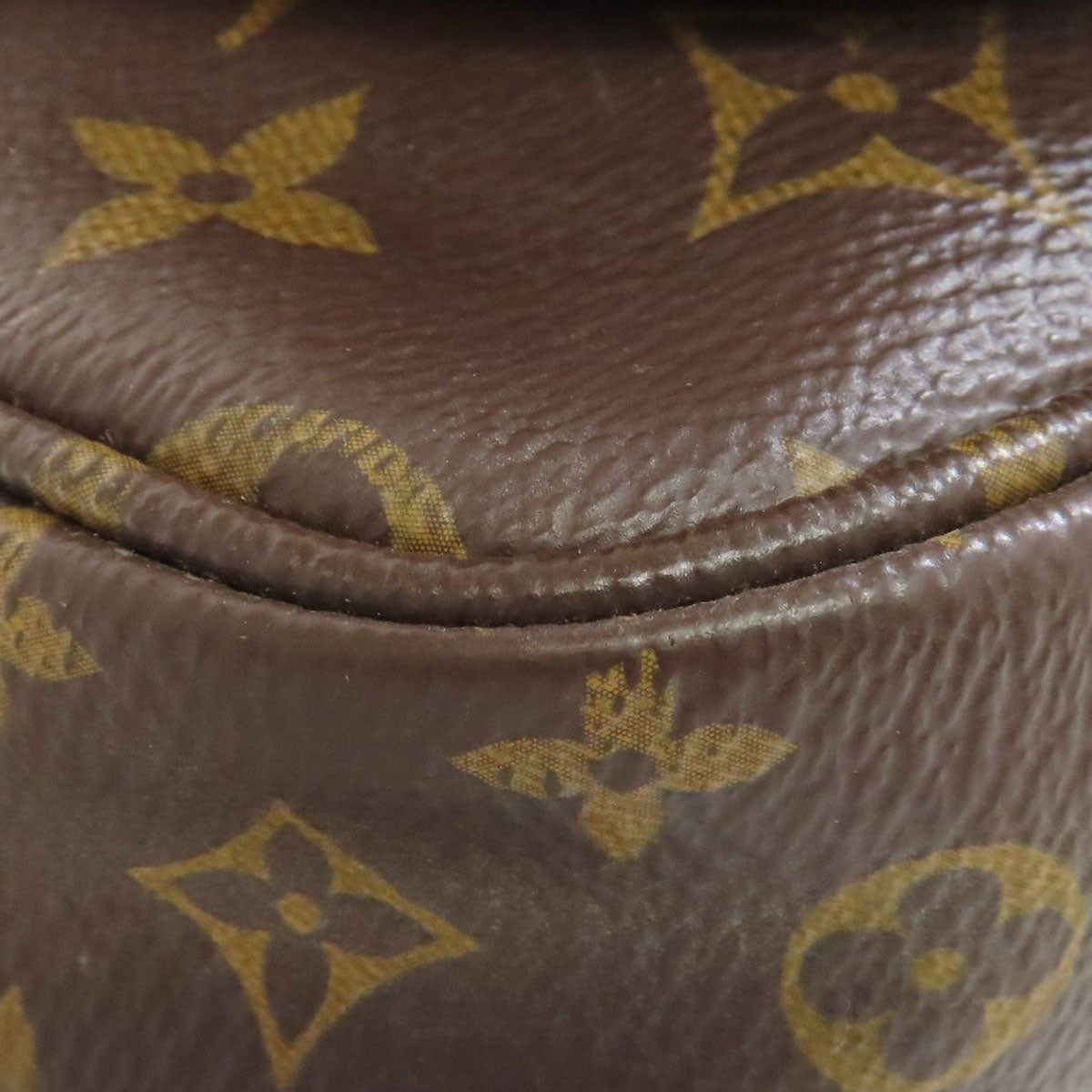 Louis Vuitton Multi Pochette Accessoires 100% Authentic ✨Excellent Pre-Owned Condition with Minor Wear ~25% MSRP