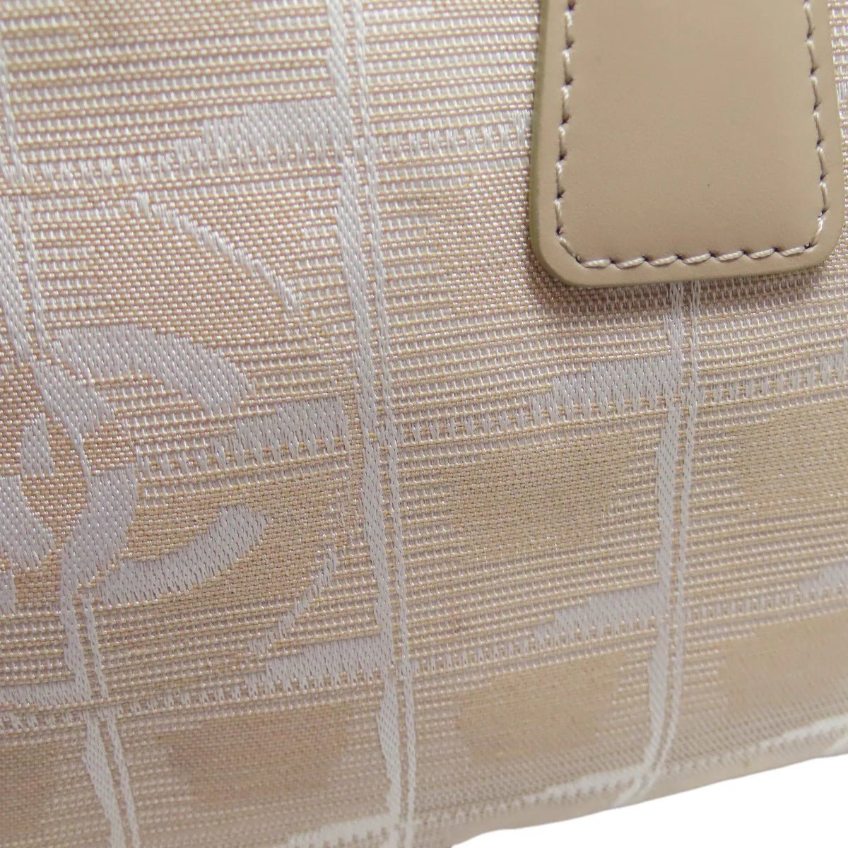 CHANEL ā New Travel Line Handbag ā Beige Nylon Jacquard ā Karl Lagerfeld ā 1999 ā 100% Authentic Pre - Owned - LLUXE.CA