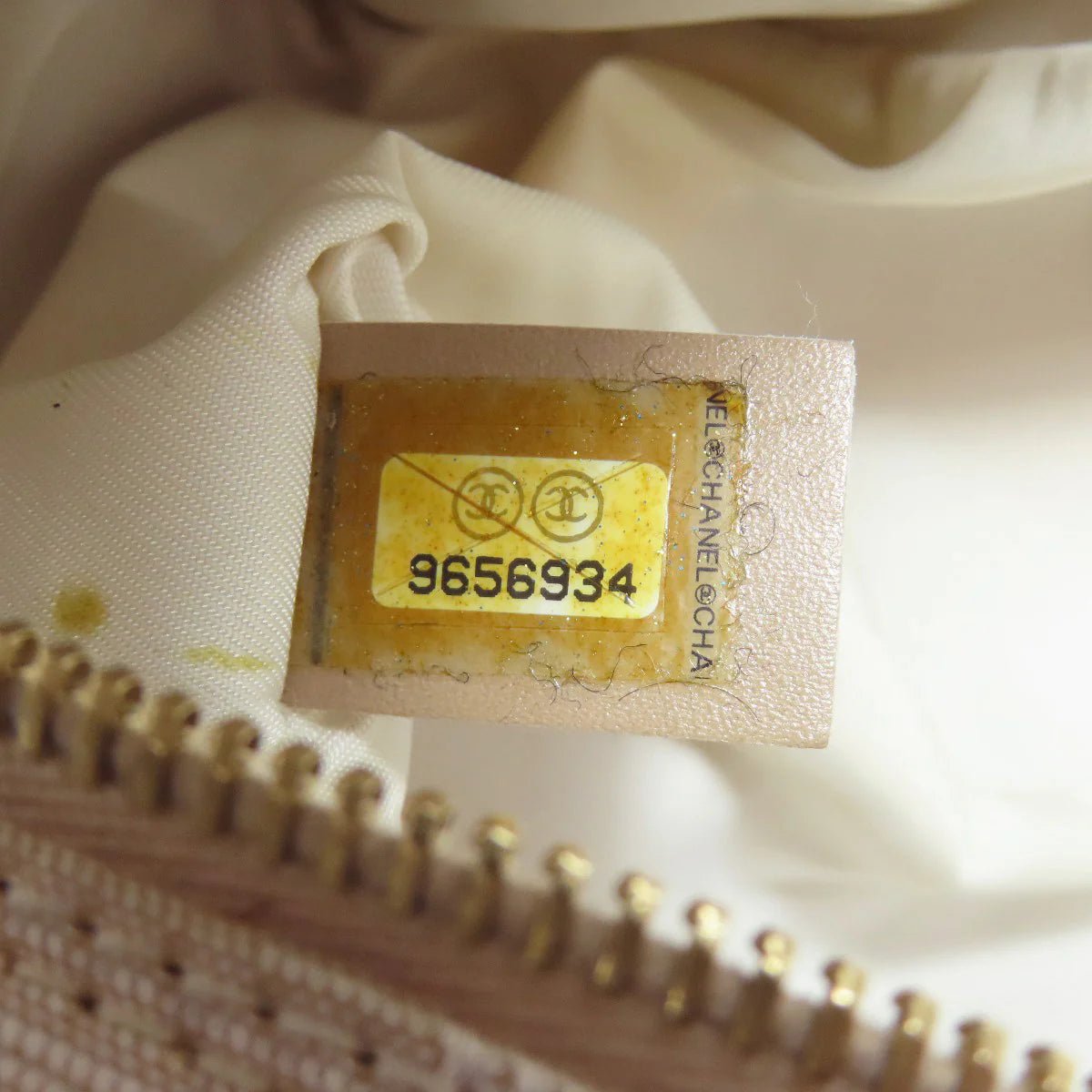 CHANEL ā New Travel Line Handbag ā Beige Nylon Jacquard ā Karl Lagerfeld ā 1999 ā 100% Authentic Pre - Owned - LLUXE.CA