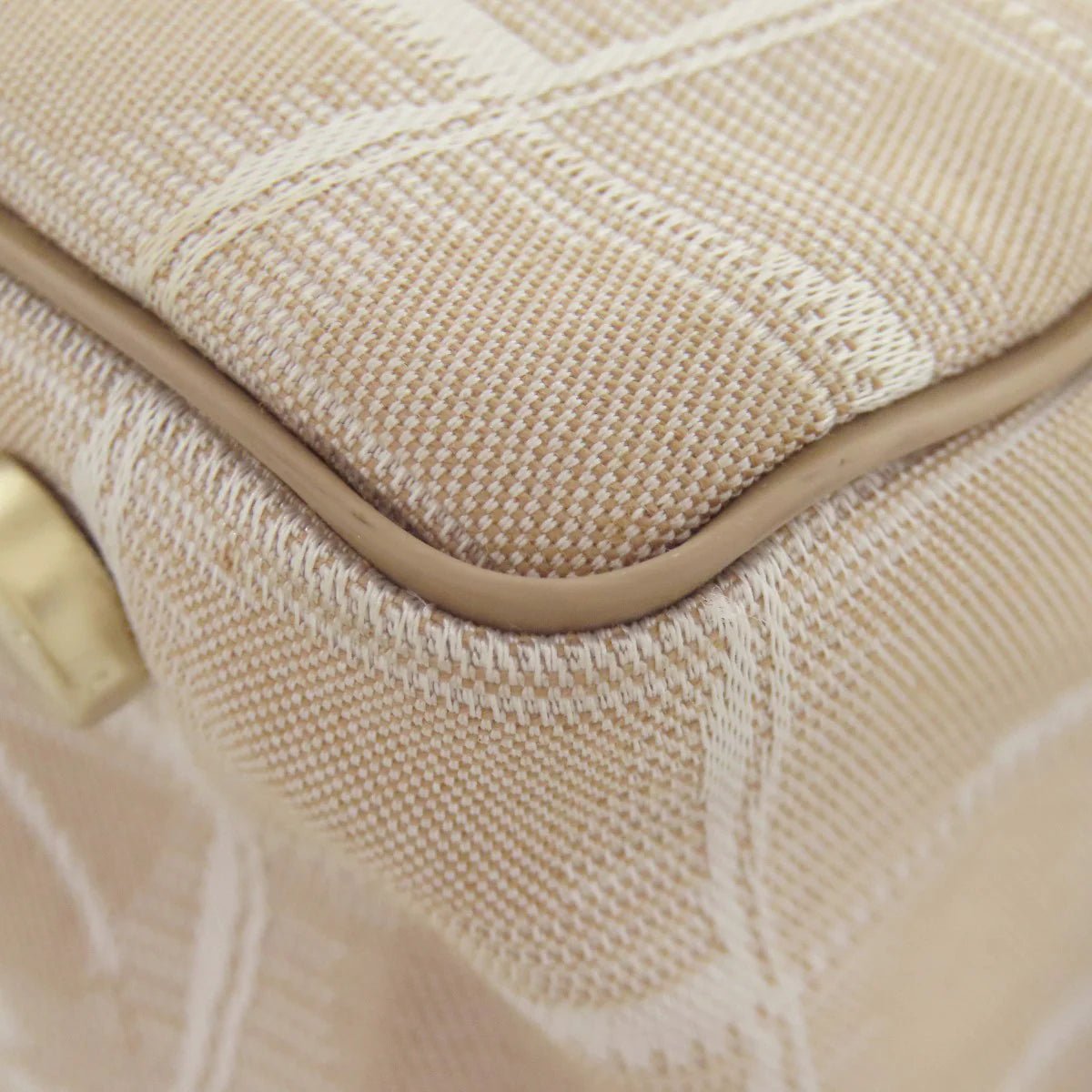 CHANEL ā New Travel Line Handbag ā Beige Nylon Jacquard ā Karl Lagerfeld ā 1999 ā 100% Authentic Pre - Owned - LLUXE.CA