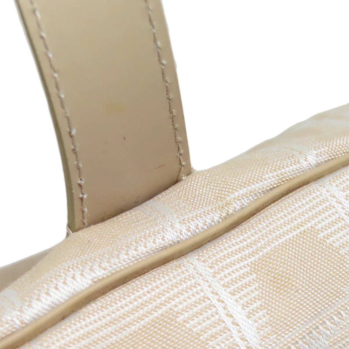 CHANEL ā New Travel Line Handbag ā Beige Nylon Jacquard ā Karl Lagerfeld ā 1999 ā 100% Authentic Pre - Owned - LLUXE.CA