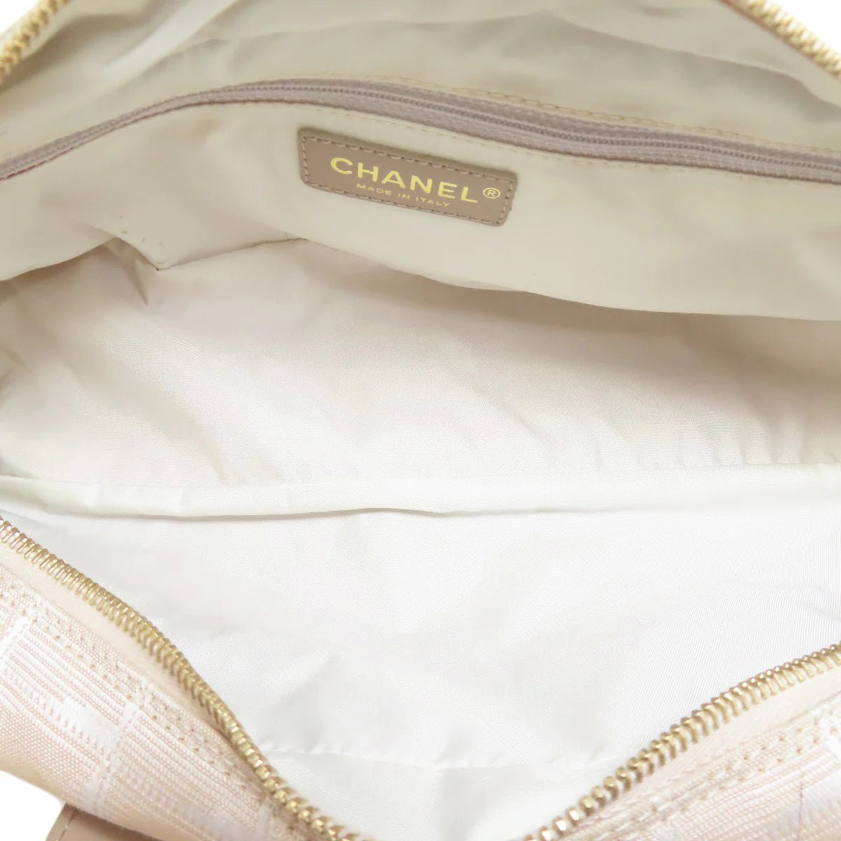 CHANEL ā New Travel Line Handbag ā Beige Nylon Jacquard ā Karl Lagerfeld ā 1999 ā 100% Authentic Pre - Owned - LLUXE.CA