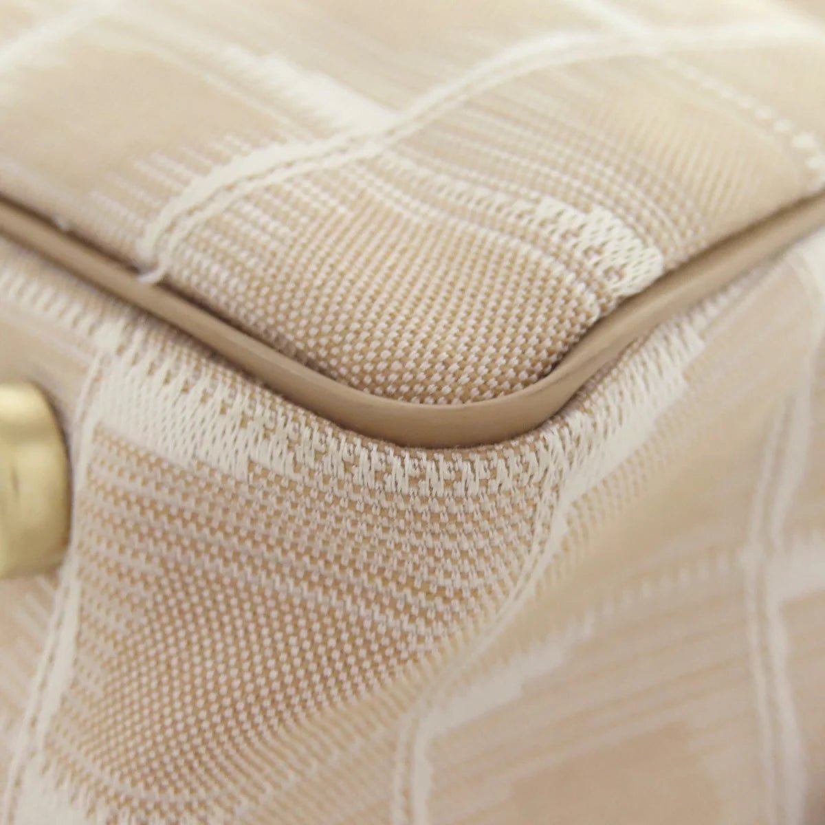 CHANEL ā New Travel Line Handbag ā Beige Nylon Jacquard ā Karl Lagerfeld ā 1999 ā 100% Authentic Pre - Owned - LLUXE.CA