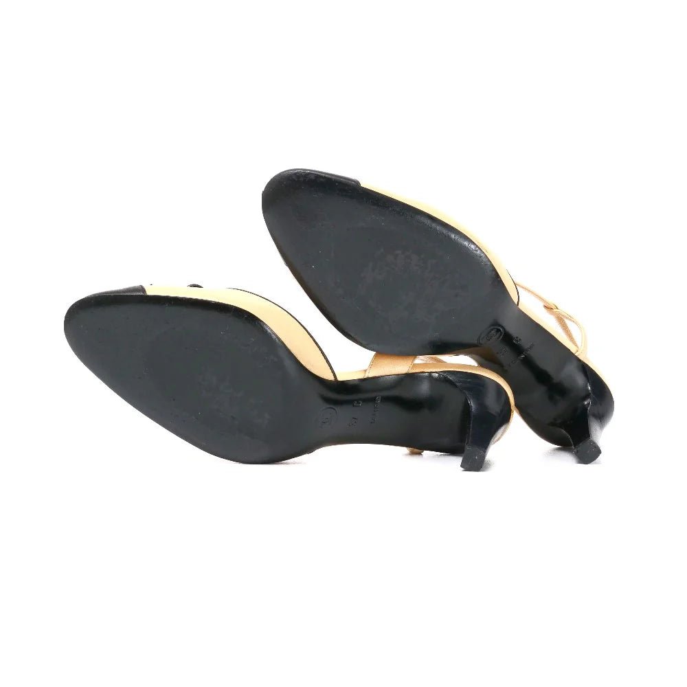 CHANEL – Pumps – Beige with Black Cap Toe – Karl Lagerfeld – Circa 2017 – 100% Authentic Pre - Owned - LLUXE.CA