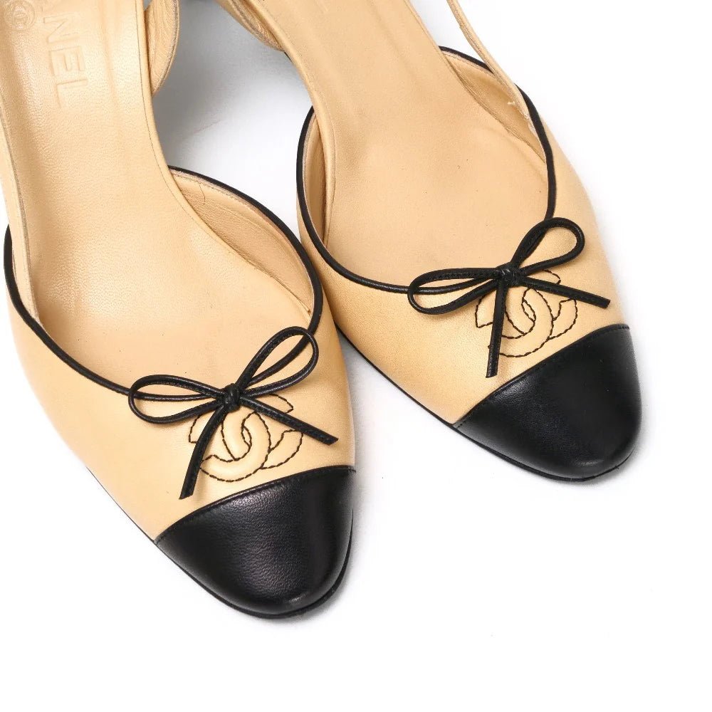 CHANEL – Pumps – Beige with Black Cap Toe – Karl Lagerfeld – Circa 2017 – 100% Authentic Pre - Owned - LLUXE.CA