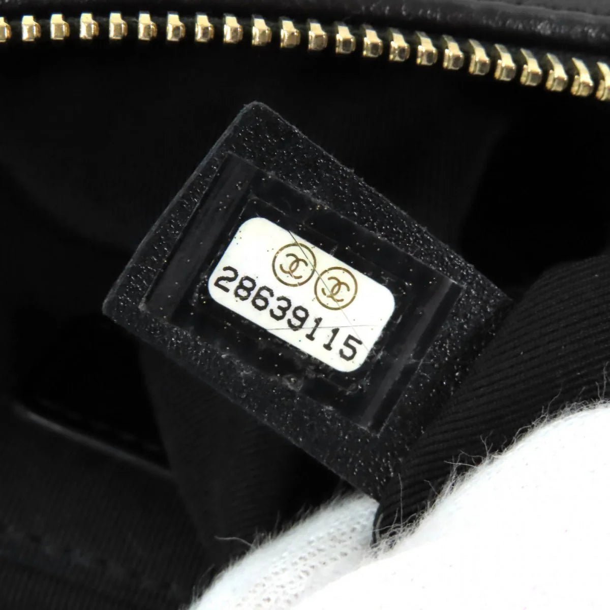 CHANEL β Waist Bag β AS1077 β Virginie Viard β 2020 β 100% Authentic Pre - Owned - LLUXE.CA