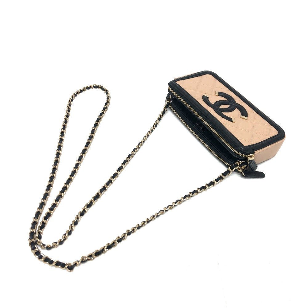 CHANEL – Wallet on Chain / CC Filigree – Model No. A84450 – Karl Lagerfeld – 2019 – 100% Authentic Pre - Owned Item No.: 31782 - 24723 - 5 - LLUXE.CA