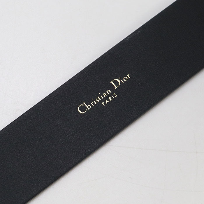 CHRISTIAN DIOR – Leather Belt with Gold CD Buckle – No. usdcd94248011 – Maria Grazia Chiuri – 2020s – 100% Authentic Pre - Owned The total length of the belt is approximately 35.8 inches, which typically corresponds to a US size 28–30 in women’s belt size - LLUXE.CA
