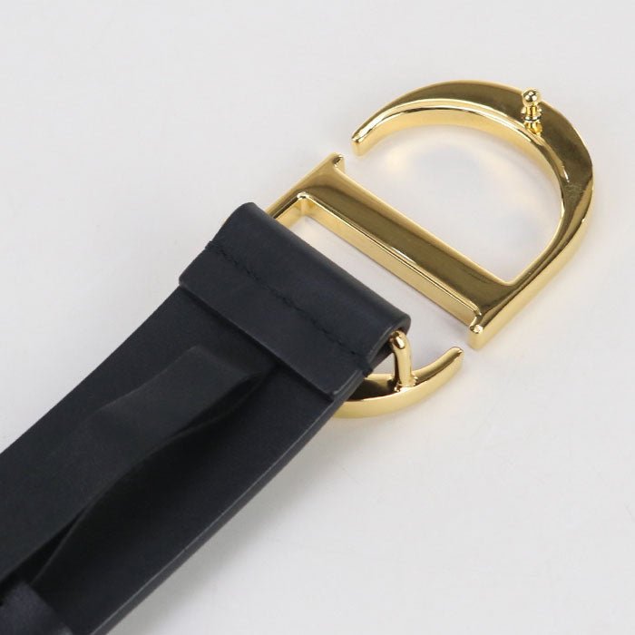 CHRISTIAN DIOR – Leather Belt with Gold CD Buckle – No. usdcd94248011 – Maria Grazia Chiuri – 2020s – 100% Authentic Pre - Owned The total length of the belt is approximately 35.8 inches, which typically corresponds to a US size 28–30 in women’s belt size - LLUXE.CA