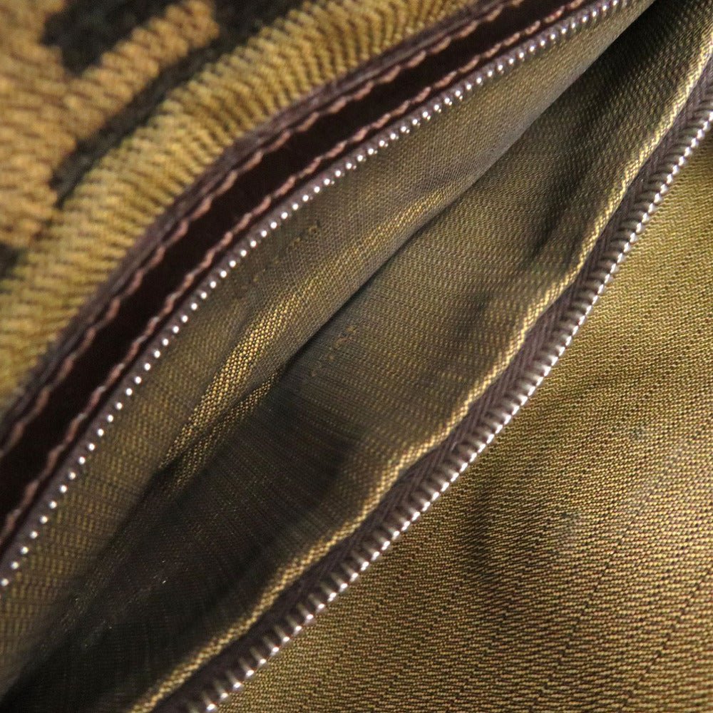 FENDI – Shoulder Bag – Model No. 26424 – Mamma Baguette Zucca Canvas – Silvia Venturini Fendi – Early 2000s – 100% Authentic Pre - Owned Item No.: 7X0265IIG6T28 - LLUXE.CA