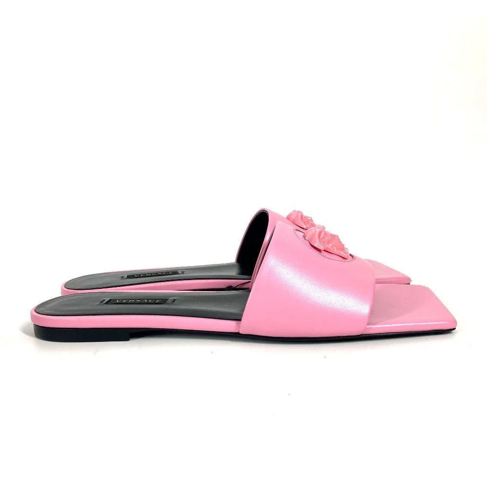 VERSACE – Sandals – Medusa Logo – Pink Leather – Donatella Versace – Circa 2022 – 100% Authentic Pre - Owned - LLUXE.CA