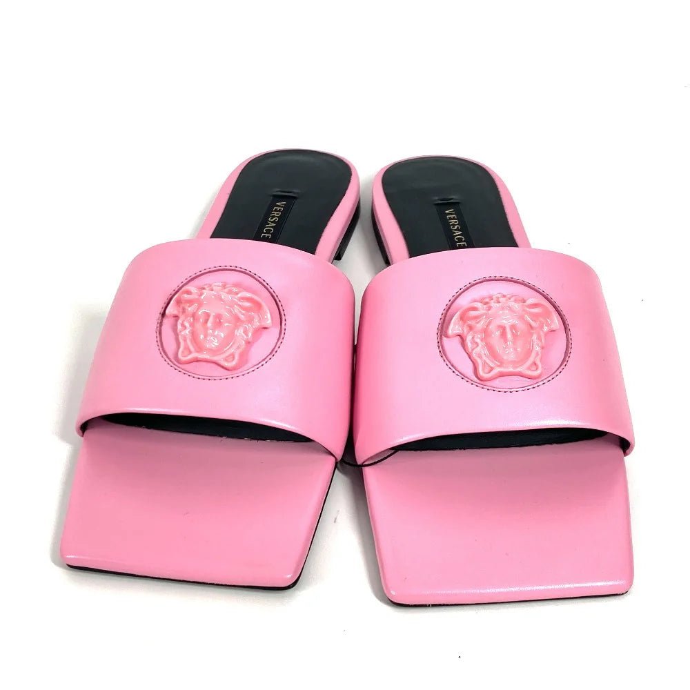 VERSACE – Sandals – Medusa Logo – Pink Leather – Donatella Versace – Circa 2022 – 100% Authentic Pre - Owned - LLUXE.CA