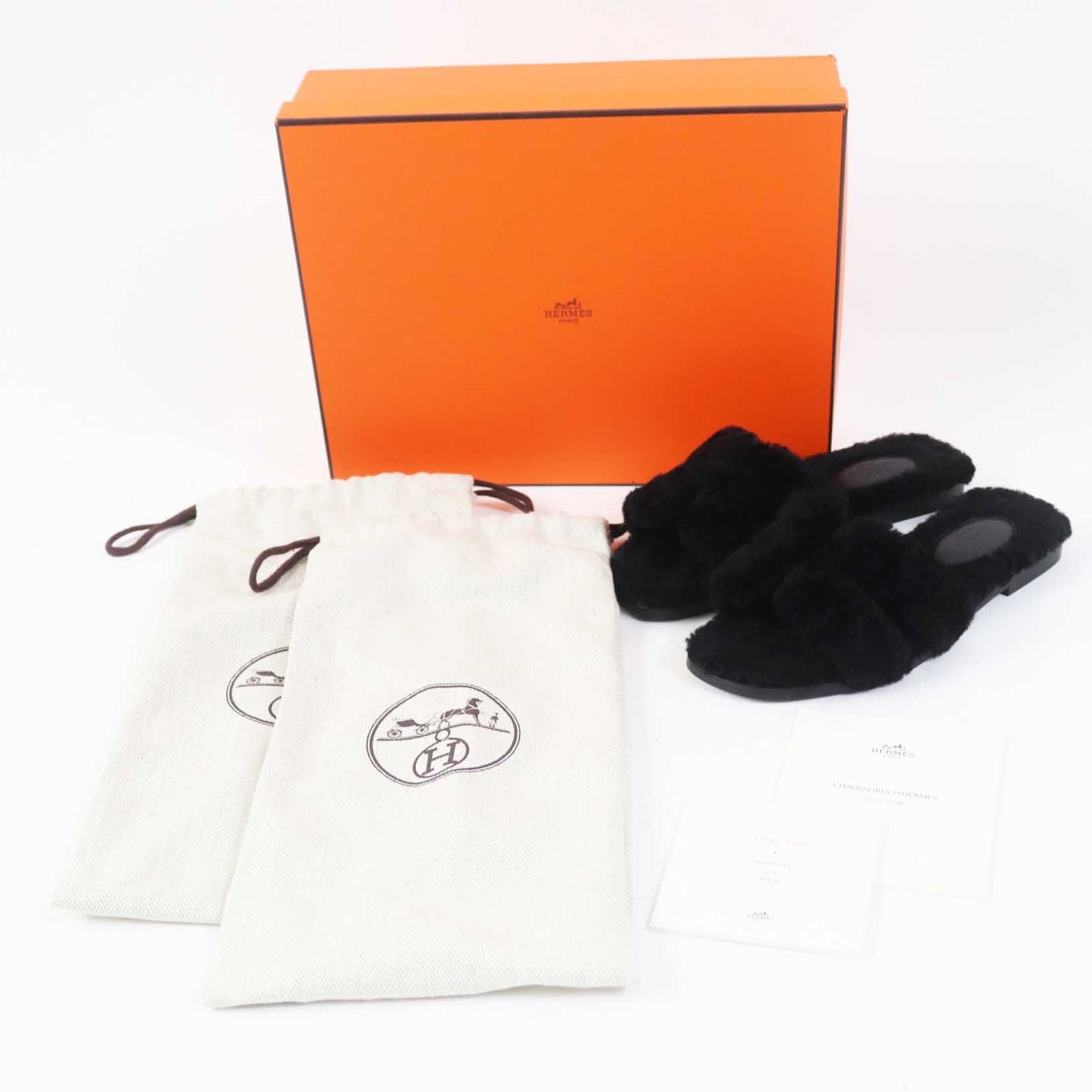 Hermès Oran Sandals in Black Mouton Shearling – Size 35, Designed by Pierre Hardy, 2020s, 100% Authentic ✨Excellent Pre-Owned