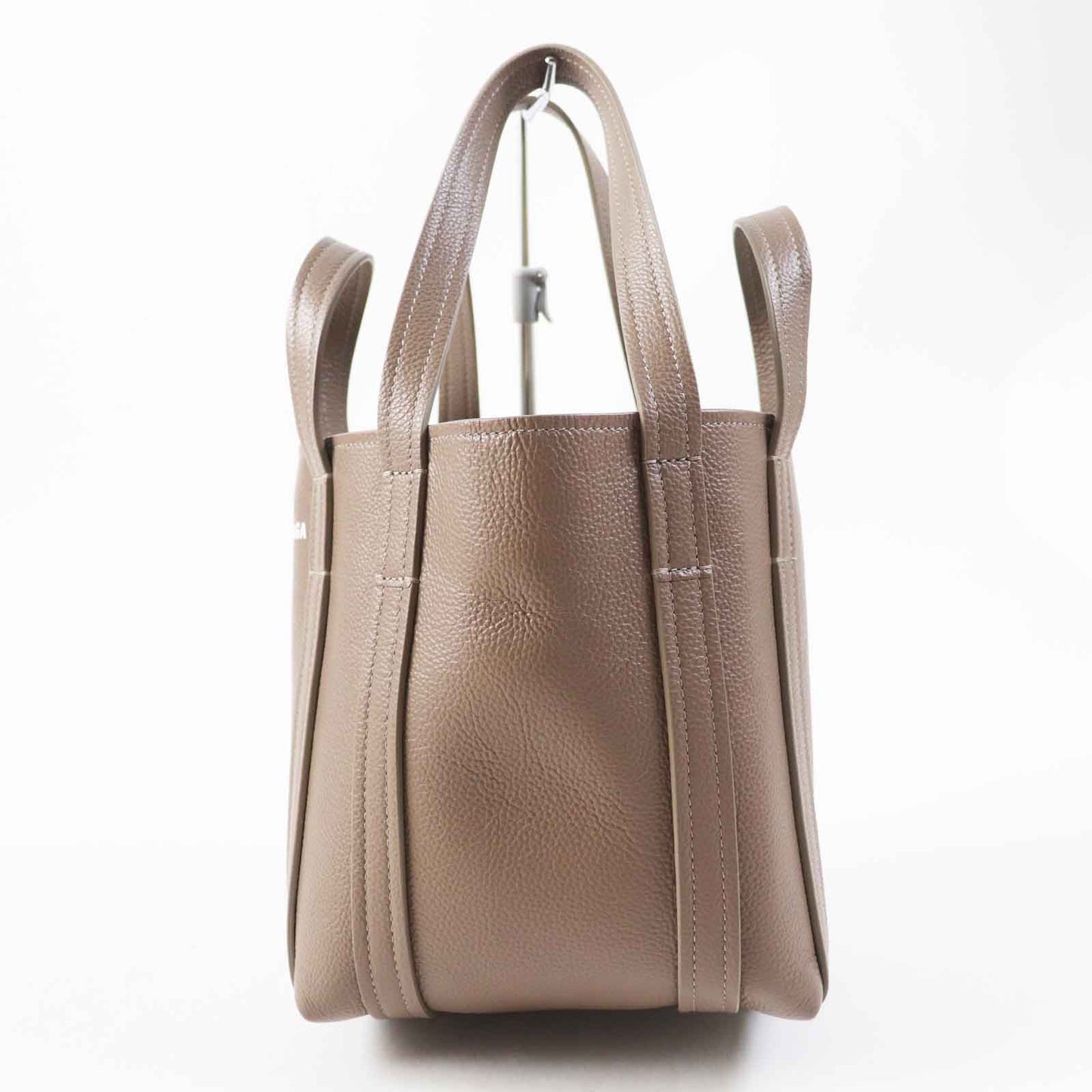 BALENCIAGA 2020s Everyday XS North South 2020s Tote Bag in Brown Leather – Designed by Demna Gvasalia 100% Authentic Pre-Owned Near New✨condition