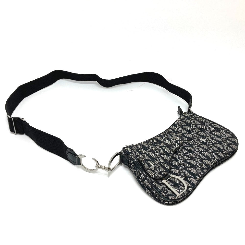 Christian Dior                                                       Trotter Oblique Saddle Bag                               Gray × black