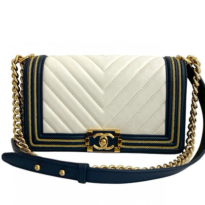 CHANEL Boy Bag – White Lambskin with COCO Mark – Karl Lagerfeld Collection, 2019 – 100% Authentic ✨Very Good Pre-Owned Condition