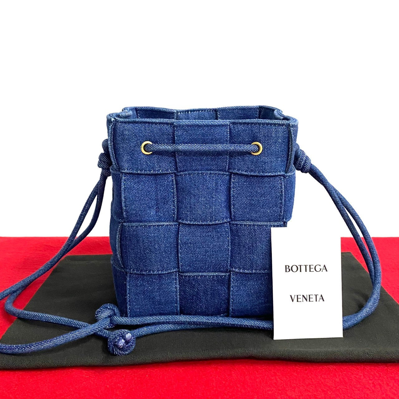 Bottega Veneta Small Cassette Bucket in Blue Denim – Resort 2021, Designed by Daniel Lee, 100% Authentic Pre-Owned