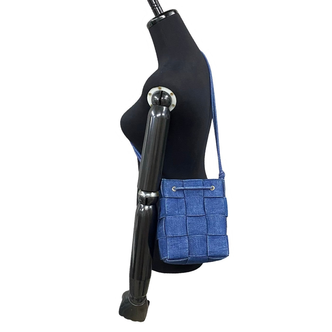 Bottega Veneta Small Cassette Bucket in Blue Denim – Resort 2021, Designed by Daniel Lee, 100% Authentic Pre-Owned