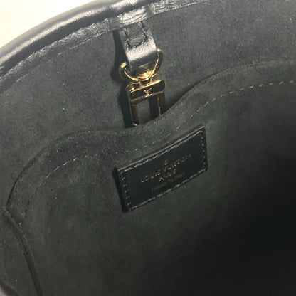 LOUIS VUITTON – Petite Bucket – Nicolas Ghesquière – 100% Authentic Pre-Owned ✨
