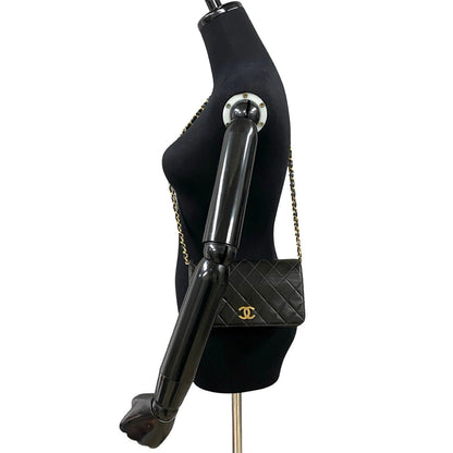 CHANEL – Shoulder Bag – – Karl Lagerfeld – 1996–1997 – 100% Authentic Pre-Owned
Item No.