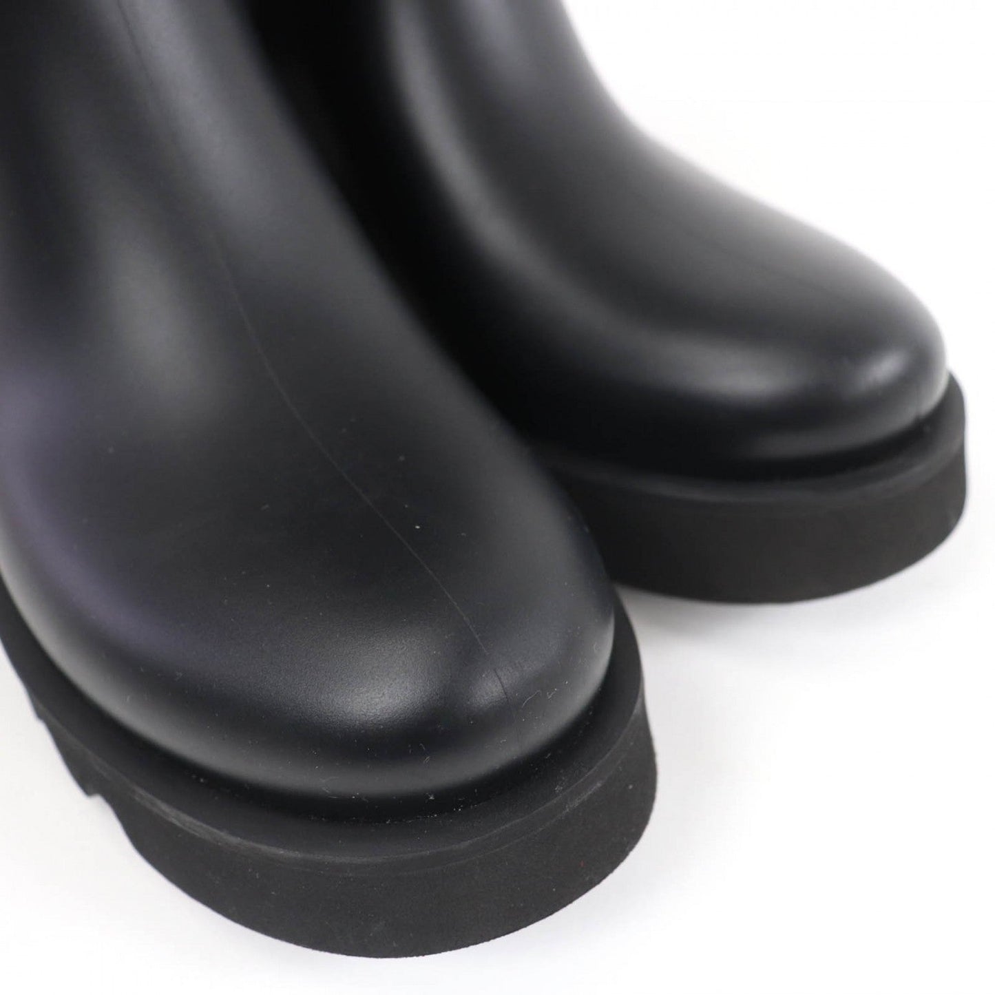 MONCLER – Ankle Boots – GINETTE – Rubber Matt Black – Size 39 – 100% Authentic Pre-Owned ✨SA Rank (Excellent pre-owned condition)