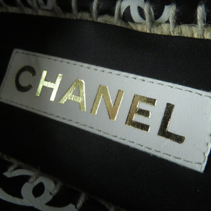 CHANEL Leather Shoes – Black & White Size 35 Collection 22S – 100% Authentic ✨Excellent Pre-Owned Condition, Almost New