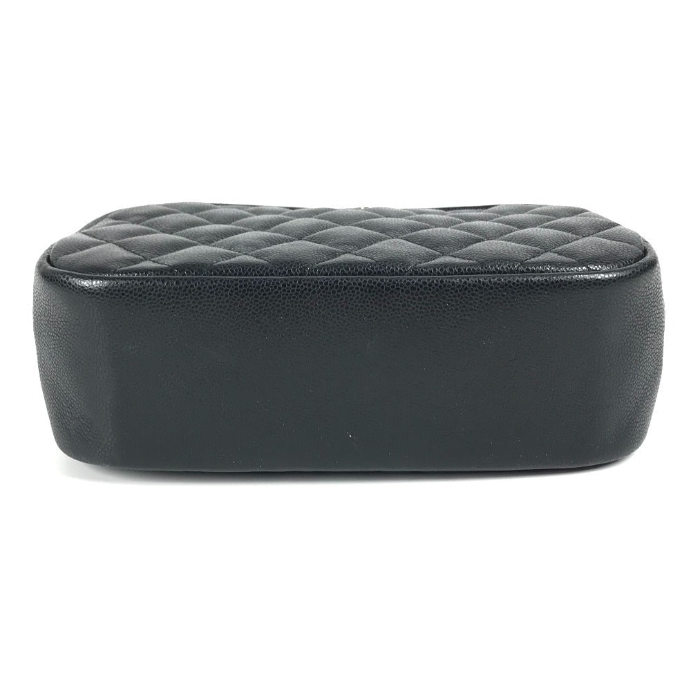 CHANEL – Pouch – CC COCO Mark Logo Matelassée– Karl Lagerfeld Era – Approx. 2018–2019 – 100% Authentic Pre-Owned                      SA Rank ✨ Excellent
