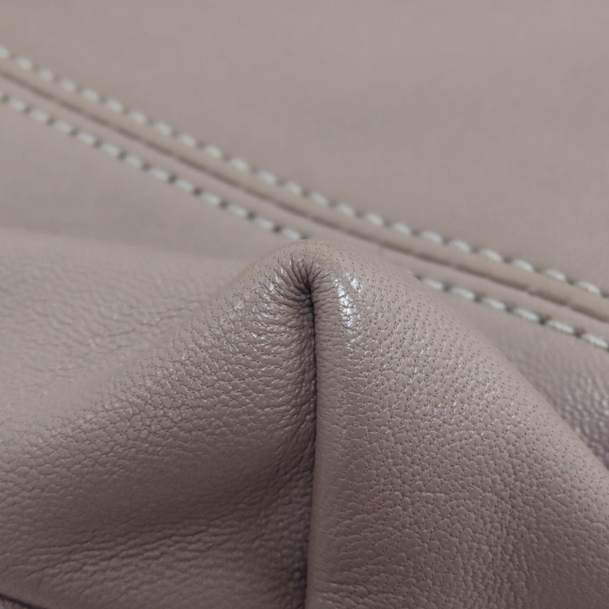 Longchamp Classic Leather Logo Line (2000s Collection) Leather Gray – 100% Authentic ✨Excellent Pre-Owned