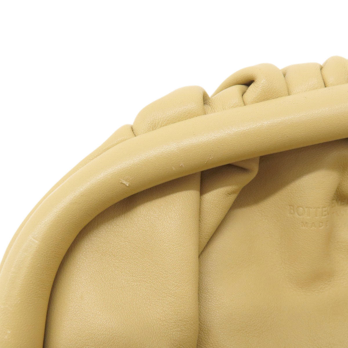 Bottega Veneta –Gamaguchi Frame Shoulder Bag – Beige Calfskin