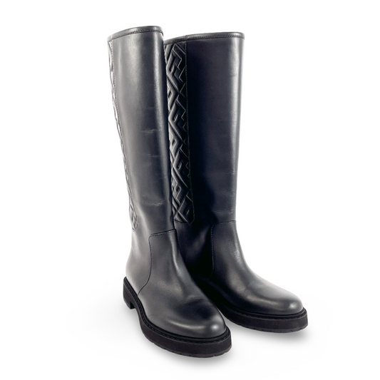 FENDI – Long Boots Zucca Embossed FF Motif – 2021 – 100% Authentic ✨Excellent Pre-Owned with light use Condition