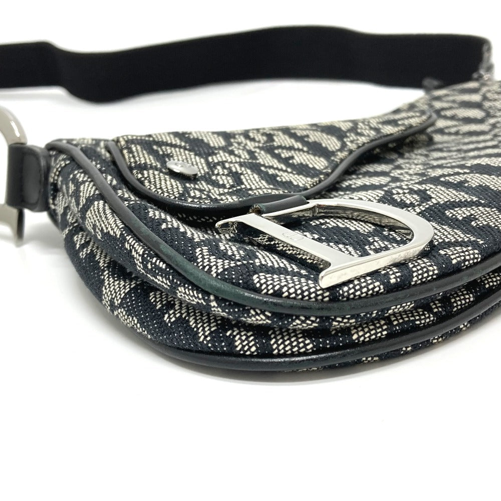 Christian Dior                                                       Trotter Oblique Saddle Bag                               Gray × black