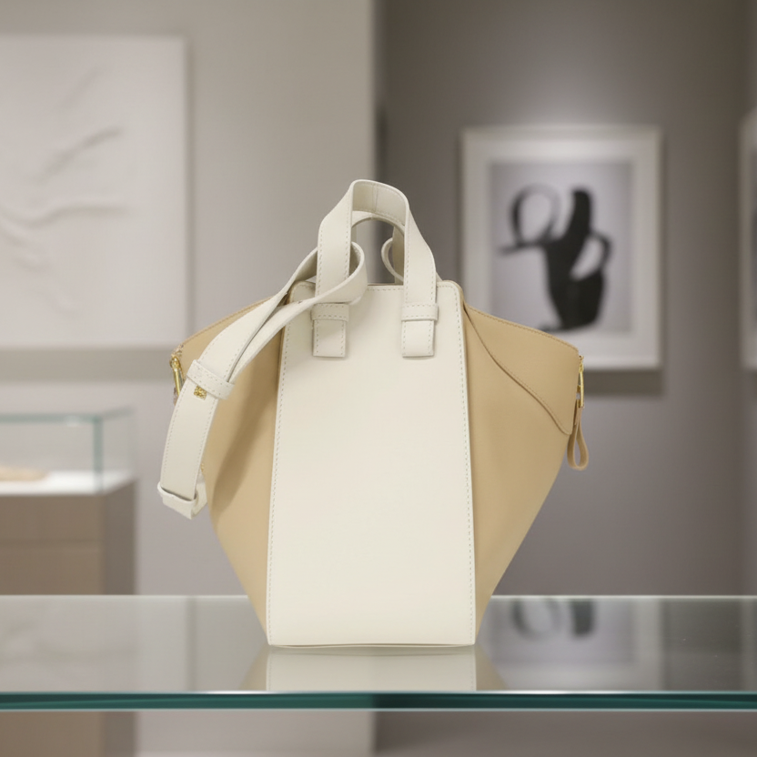 Loewe Hammock Small Leather 2-Way Shoulder Bag Soft White Paper Craft – Great Condition