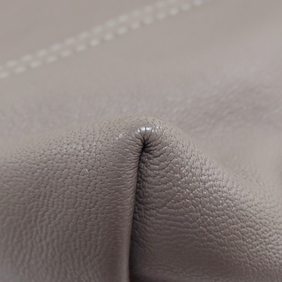 Longchamp Classic Leather Logo Line (2000s Collection) Leather Gray – 100% Authentic ✨Excellent Pre-Owned