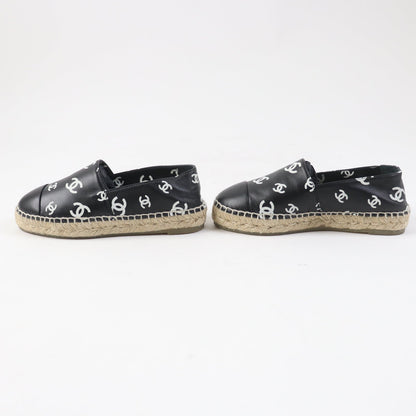 CHANEL Leather Shoes – Black & White Size 35 Collection 22S – 100% Authentic ✨Excellent Pre-Owned Condition, Almost New
