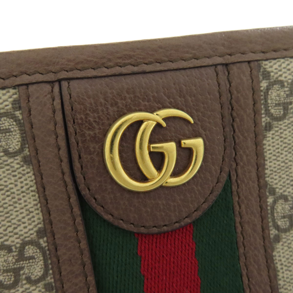 GUCCI Off-White Medium Pouch in GG Supreme Italy 100% Authentic Pre-Owned A Rank ✨ Excellent