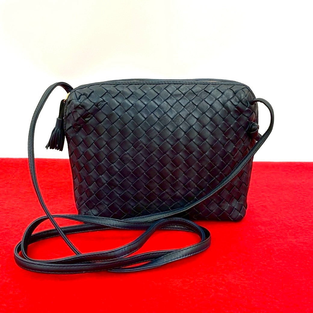 Bottega Veneta Intrecciato Leather Navy by Tomas Maier Era Mid 2010s 100% Authentic ✨ Excellent Pre-Owned
