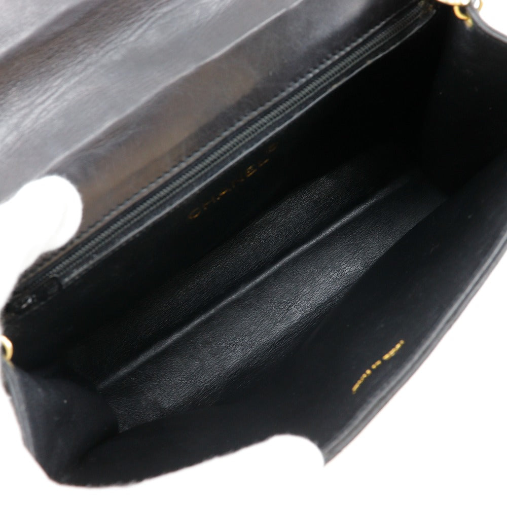 Chanel Chain Shoulder Bag in Black Lambskin – Vintage Matelassée1980s–1990s,  From the Karl Lagerfeld Era, 100% Authentic Pre-Owned