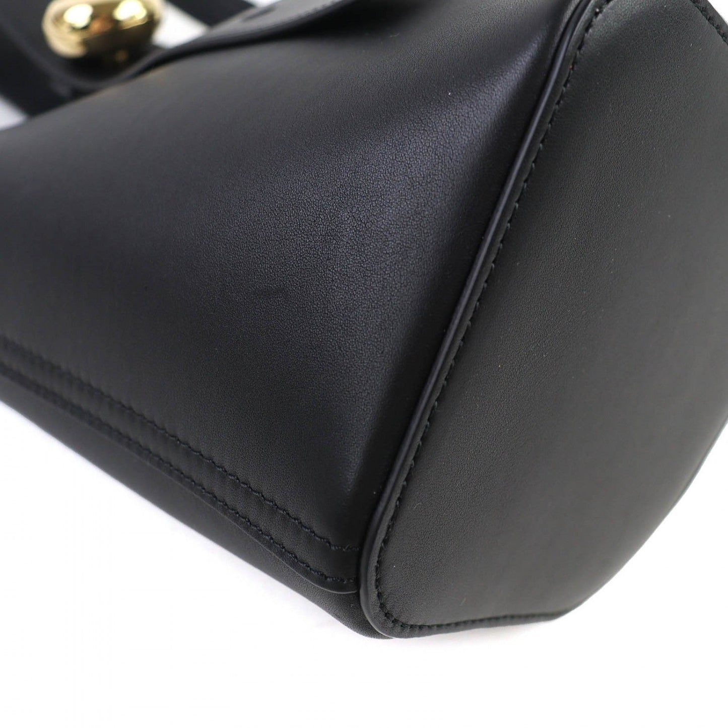 Loewe – Pebble Bucket Bag Mini 100% Authentic