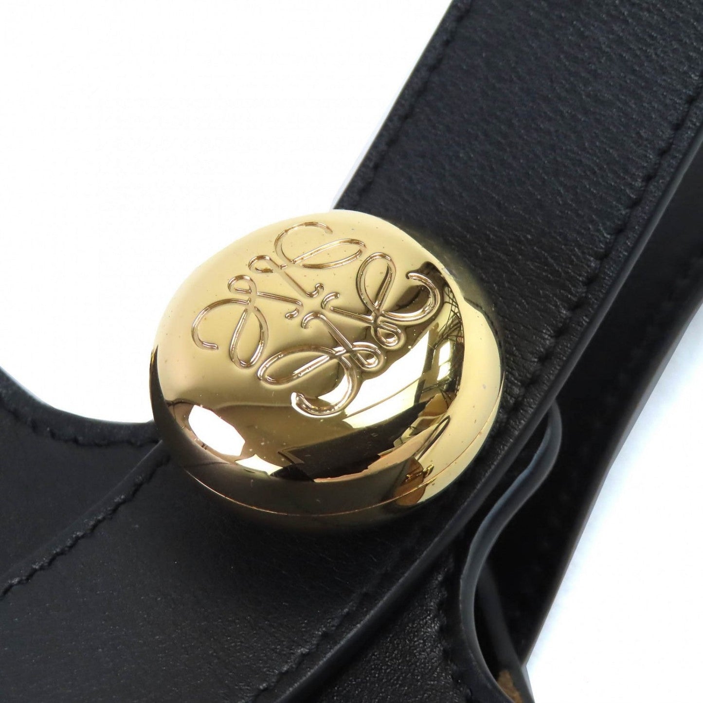 Loewe – Pebble Bucket Bag Mini 100% Authentic