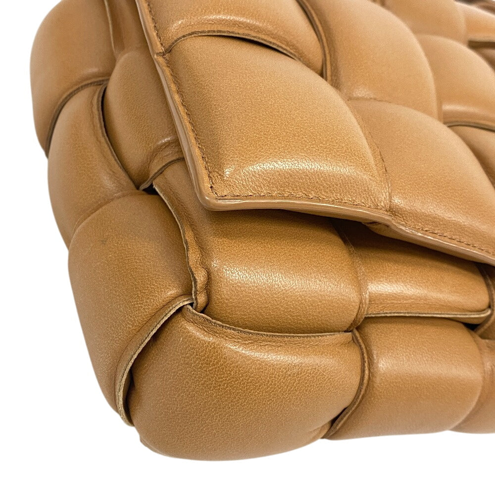 BOTTEGA VENETA – Maxi Intrecciato Padded Cassette Shoulder Bag – Caramel Leather –