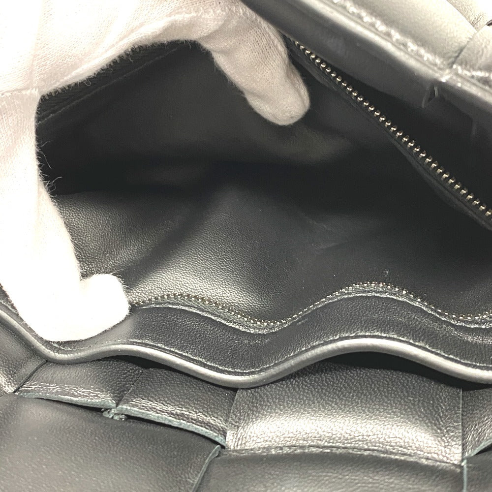 BOTTEGA VENETA – Chain Padded Cassette Shoulder Bag – Black Maxi Intrecciato Leather –